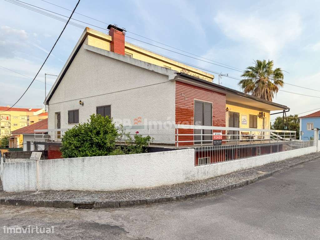 Moradia T3 de 2 pisos em Vila Nova da Barquinha - Grande imagem: 3/60
