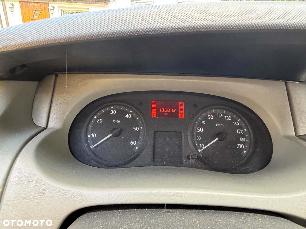 Renault trafic - 3
