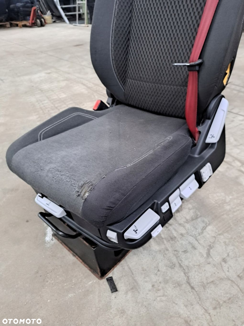 FOTEL SIEDZENIE KIEROWCY RENAULT RANGE GAMA T C K - 2