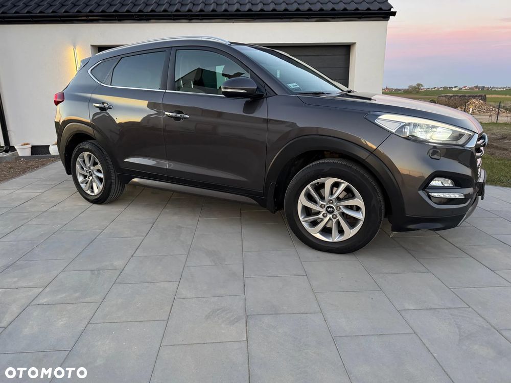 Hyundai Tucson 1.7 CRDI BlueDrive Style 2WD - 5