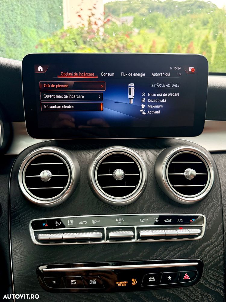 Mercedes-Benz GLC 300 e 4Matic 9G-TRONIC AMG Line Plus - 13