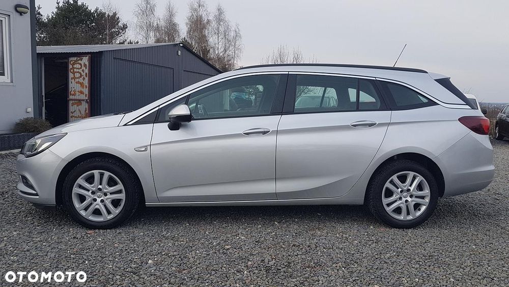 Opel Astra 1.6 CDTI Essentia - 7
