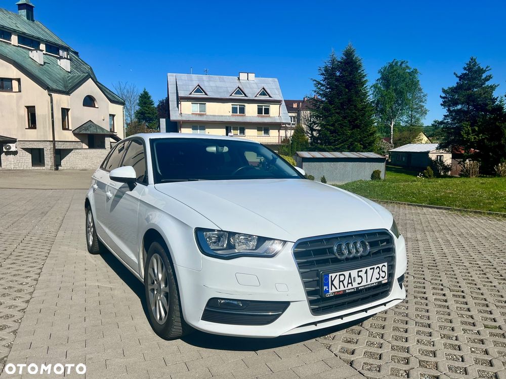 Audi A3 Sportback 1.6 TDI S tronic - 3