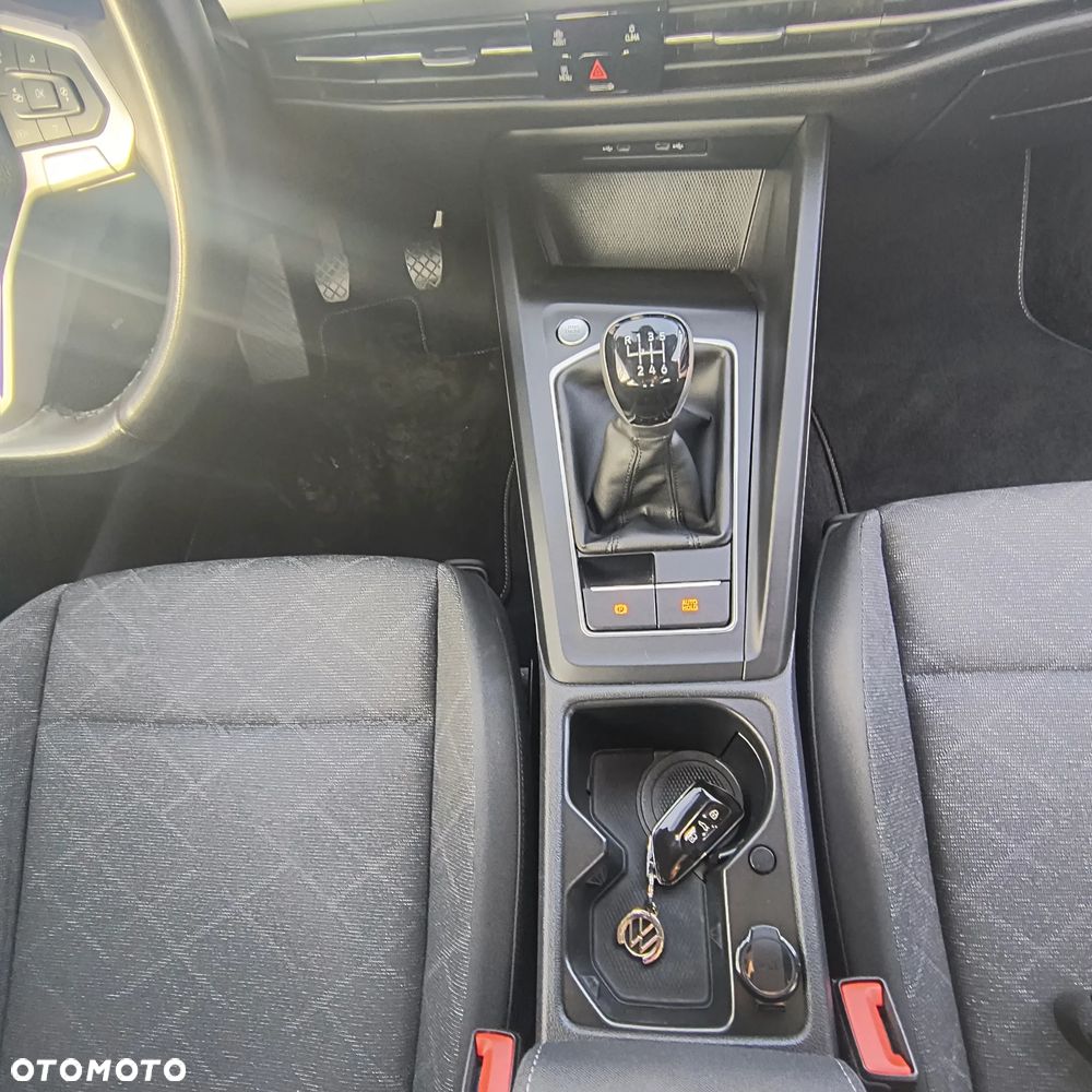 Volkswagen Golf VIII 1.5 TSI EVO Life - 25