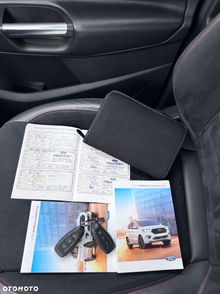 Ford Kuga - 36