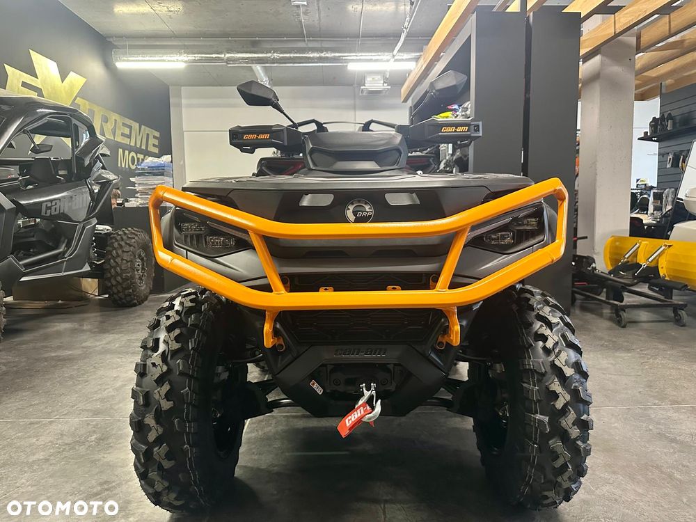 Can-Am Outlander - 2