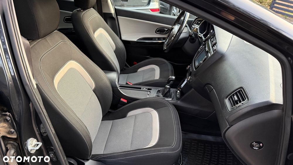 Kia Ceed 1.6 CRDi 136 ISG Platinum Edition - 36