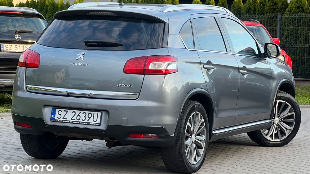 Peugeot 4008 - 8