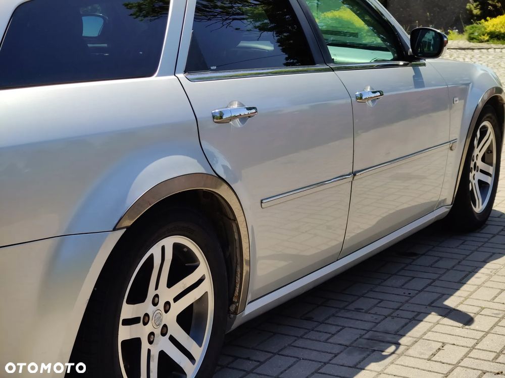 Chrysler 300C - 18