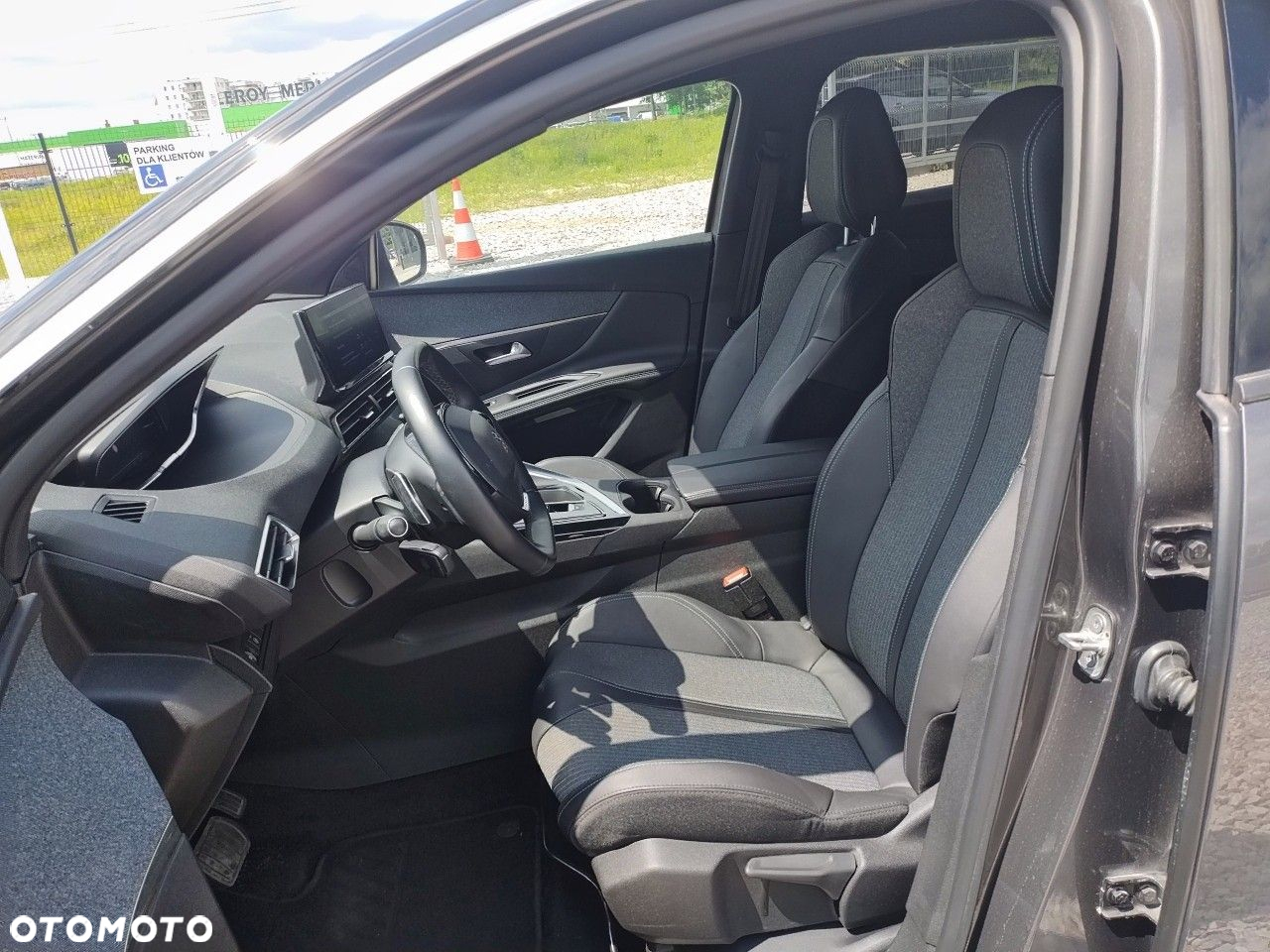 Peugeot 3008 1.5 BlueHDi Allure Pack S&S EAT8 - 9