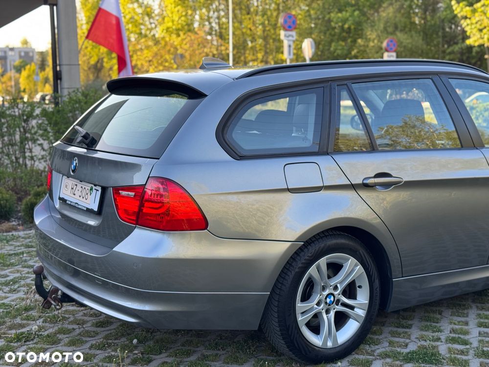 BMW Seria 3 318d DPF Edition Sport - 20