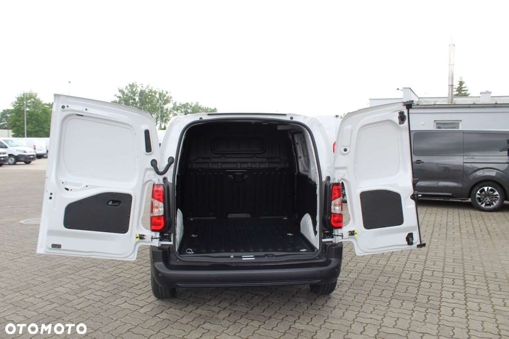 Opel COMBO - 8
