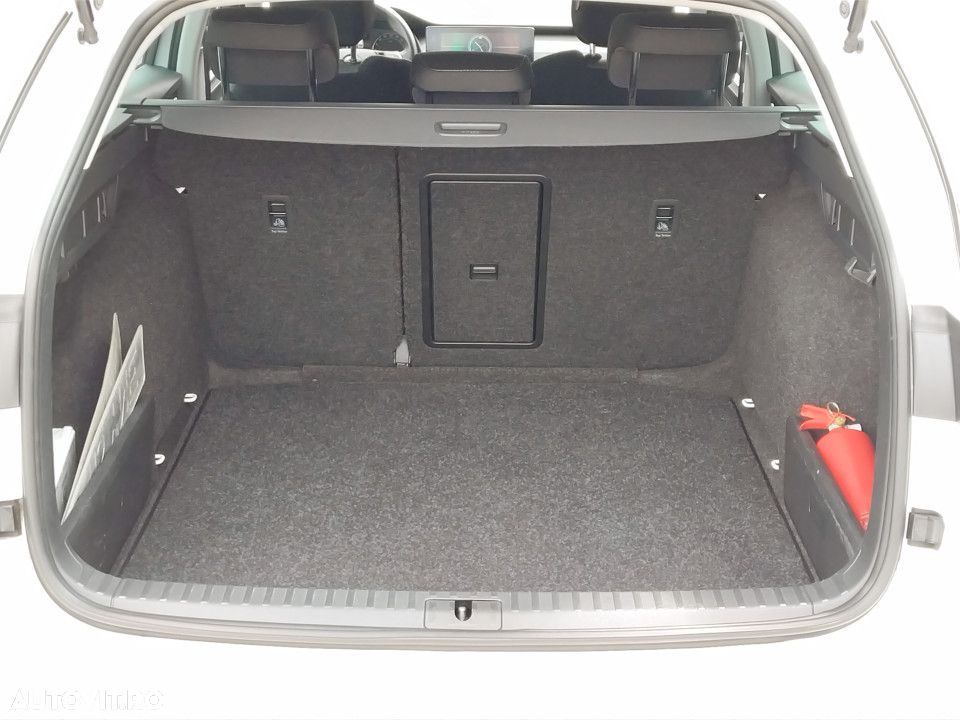 Skoda Octavia 2.0 TDI DSG Ambition - 26