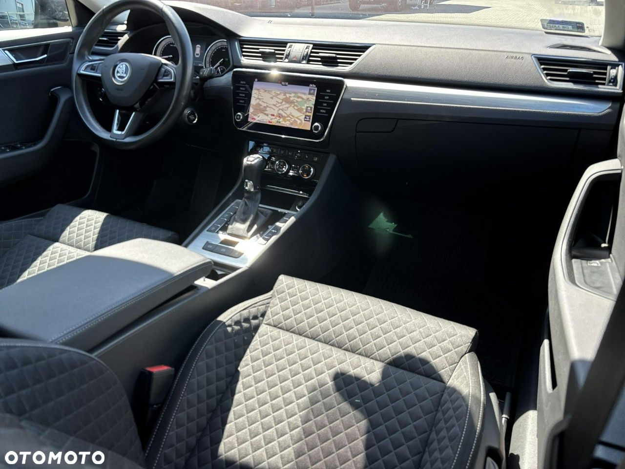Skoda Superb 2.0 TDI Ambition DSG - 17