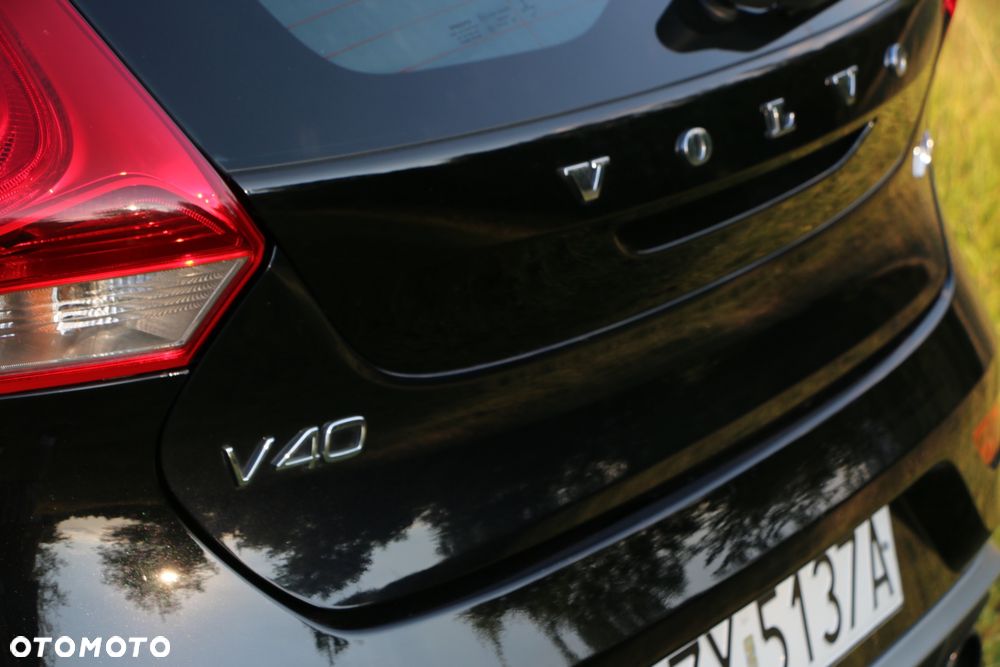 Volvo V40 D4 Drive-E R-Design Momentum - 11