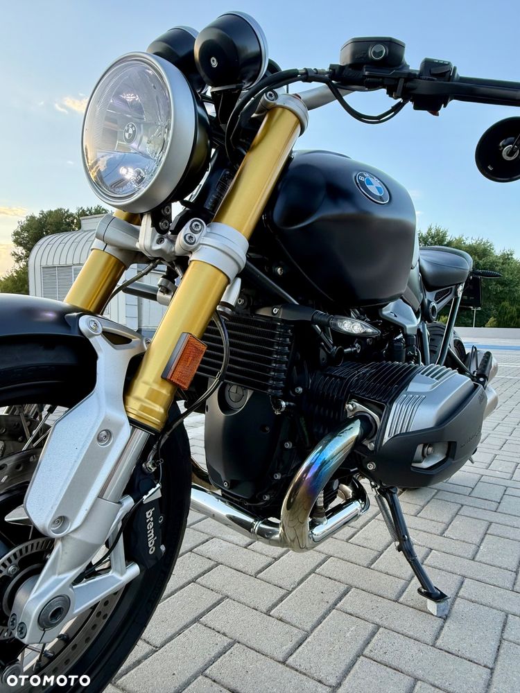BMW R - 8