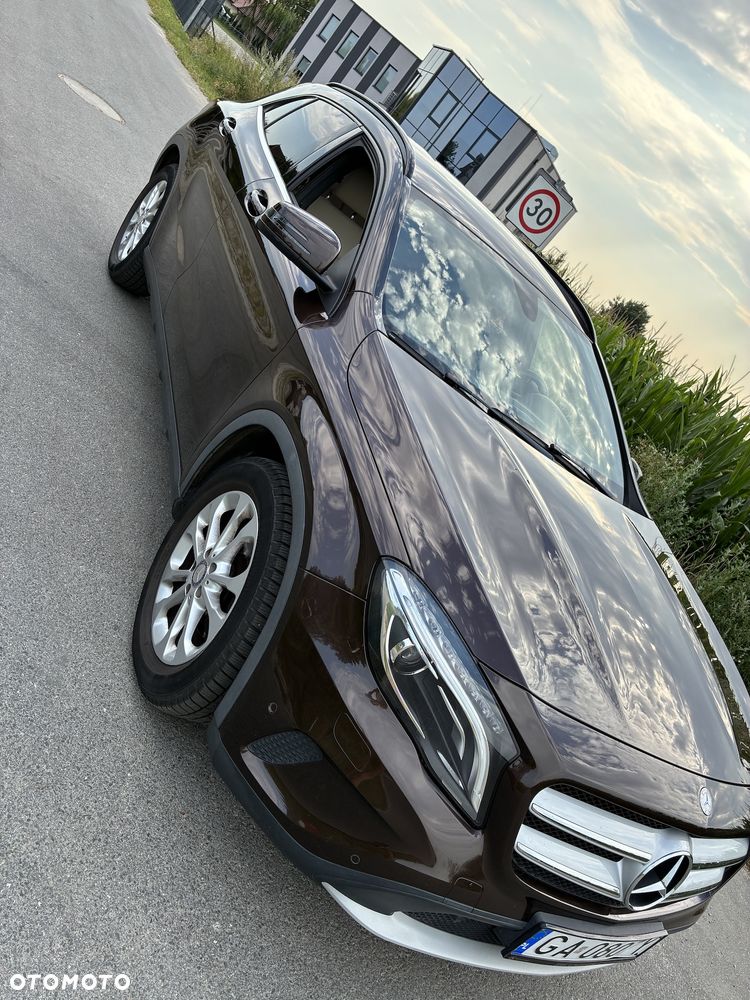 Mercedes-Benz GLA - 5