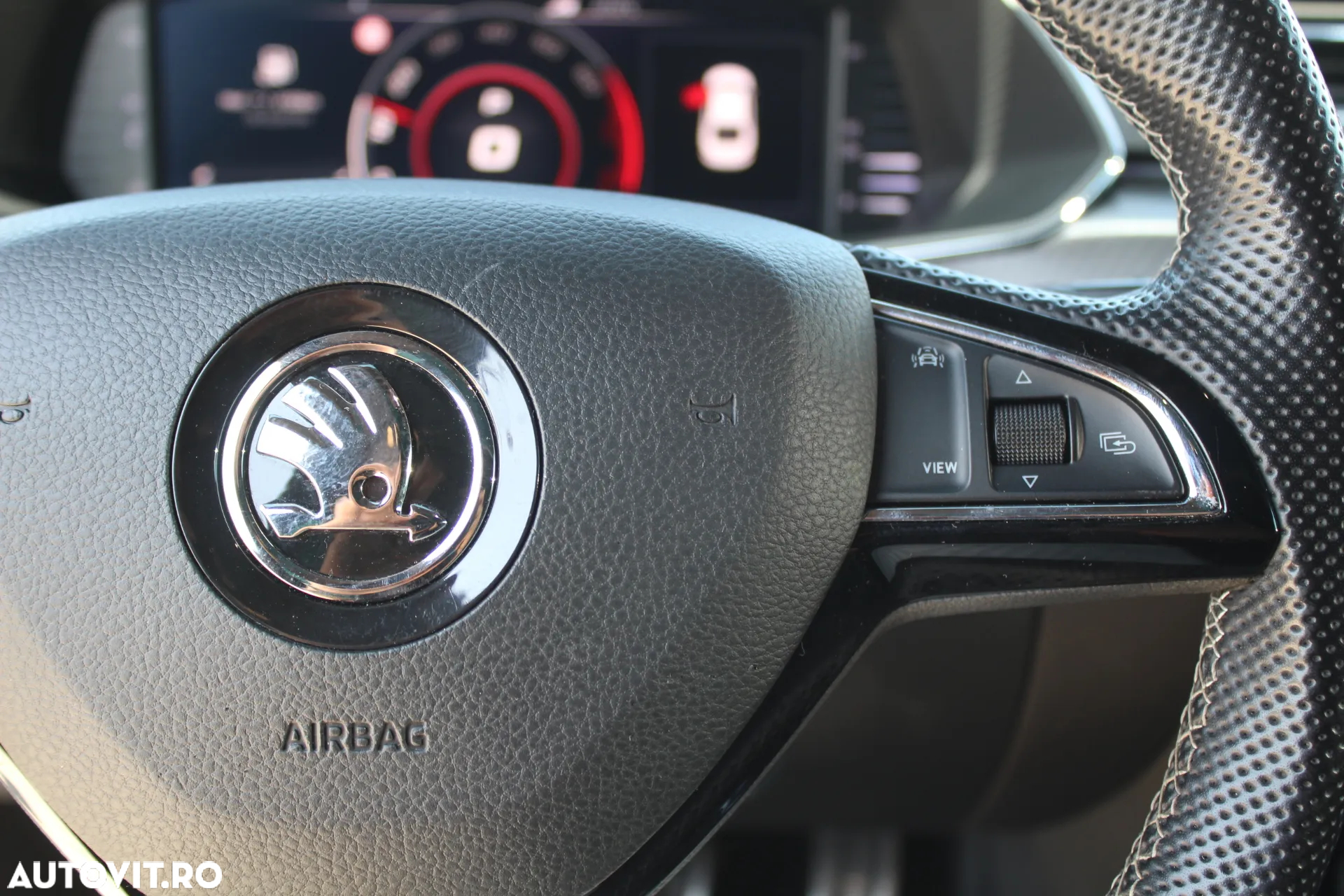 Skoda Superb 2.0 TSI 4X4 DSG Sportline - 6