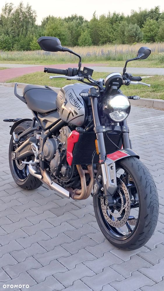 Triumph Trident - 2