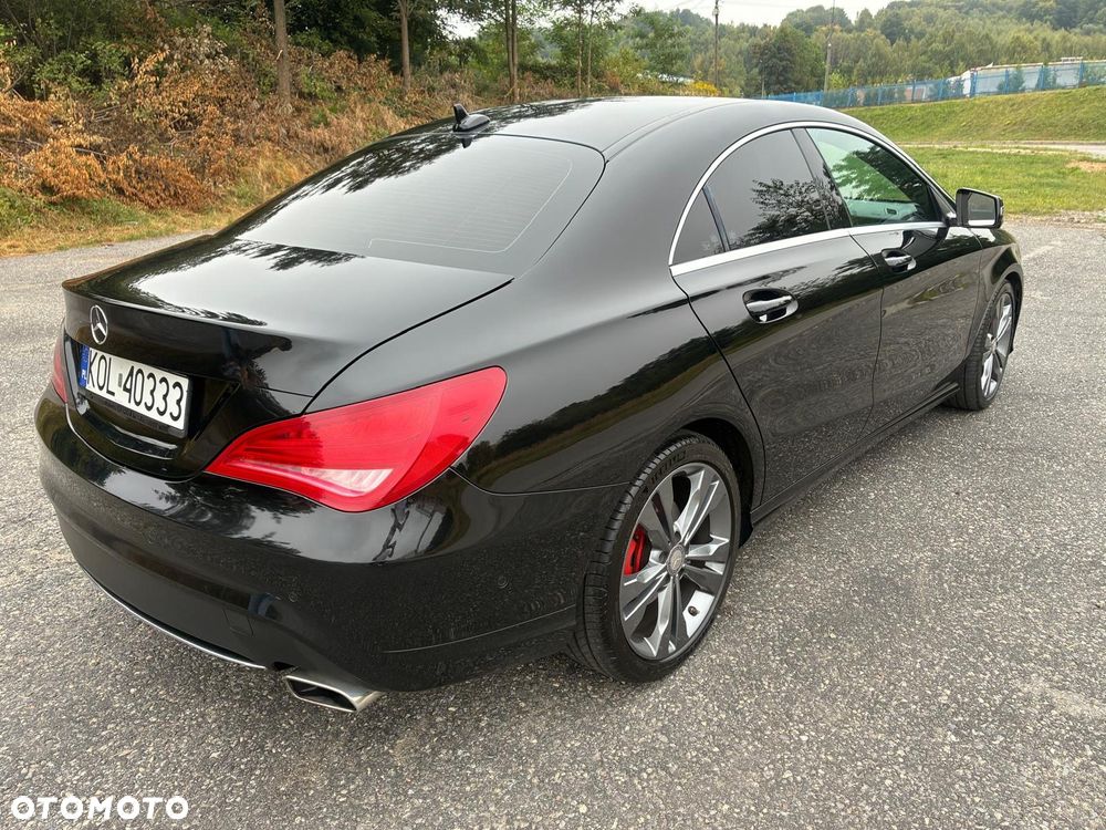 Mercedes-Benz CLA 180 Urban - 4