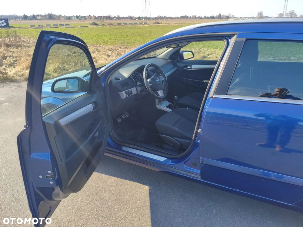 Opel Astra 1.8 Sport - 18