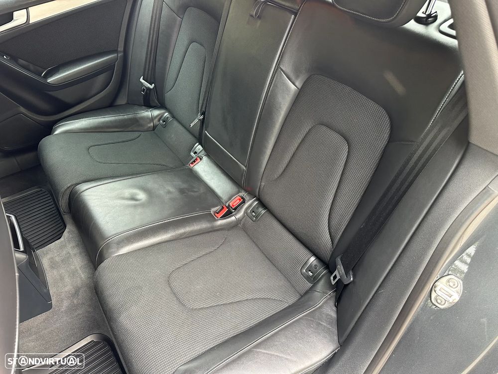 Audi A5 Sportback 2.0 TDI Business Line S-line - 24