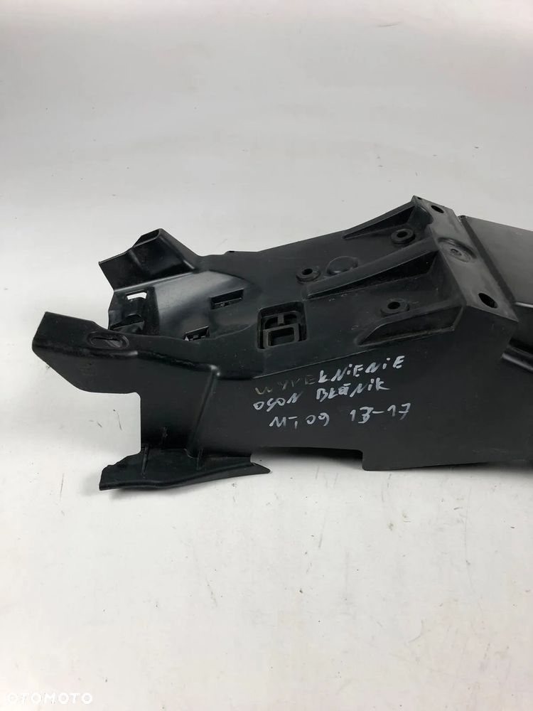 Yamaha MT-09 13-17 Wypełnienie Ogona Zadupka - 12