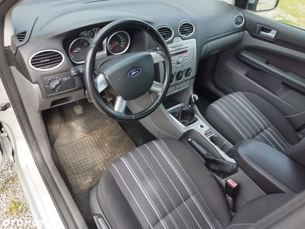 Ford Focus - 17