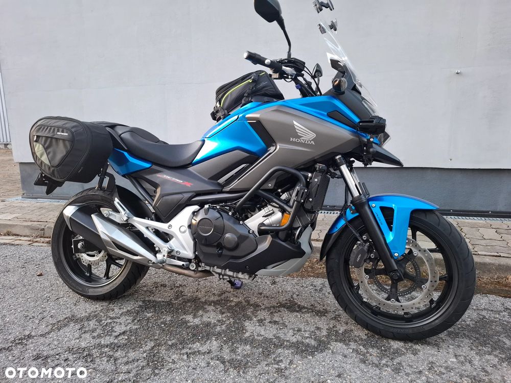 Honda NC - 27