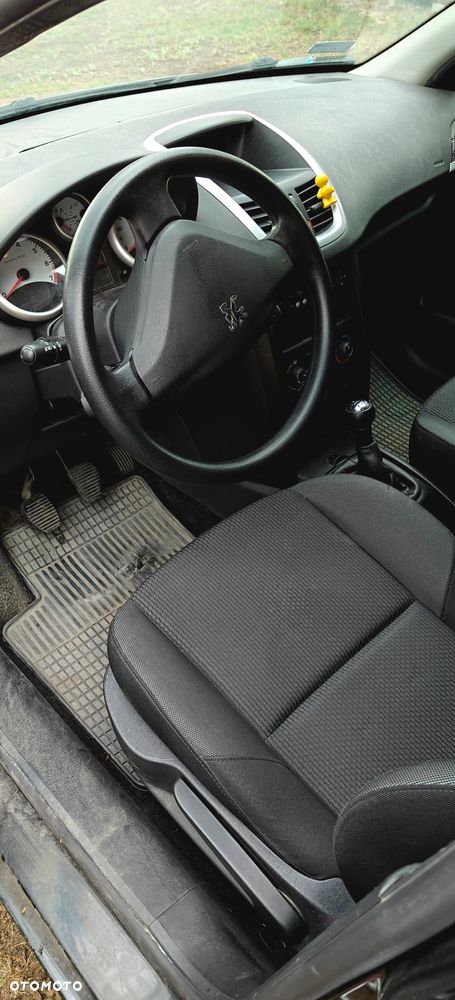 Peugeot 207 1.4 Trendy - 9