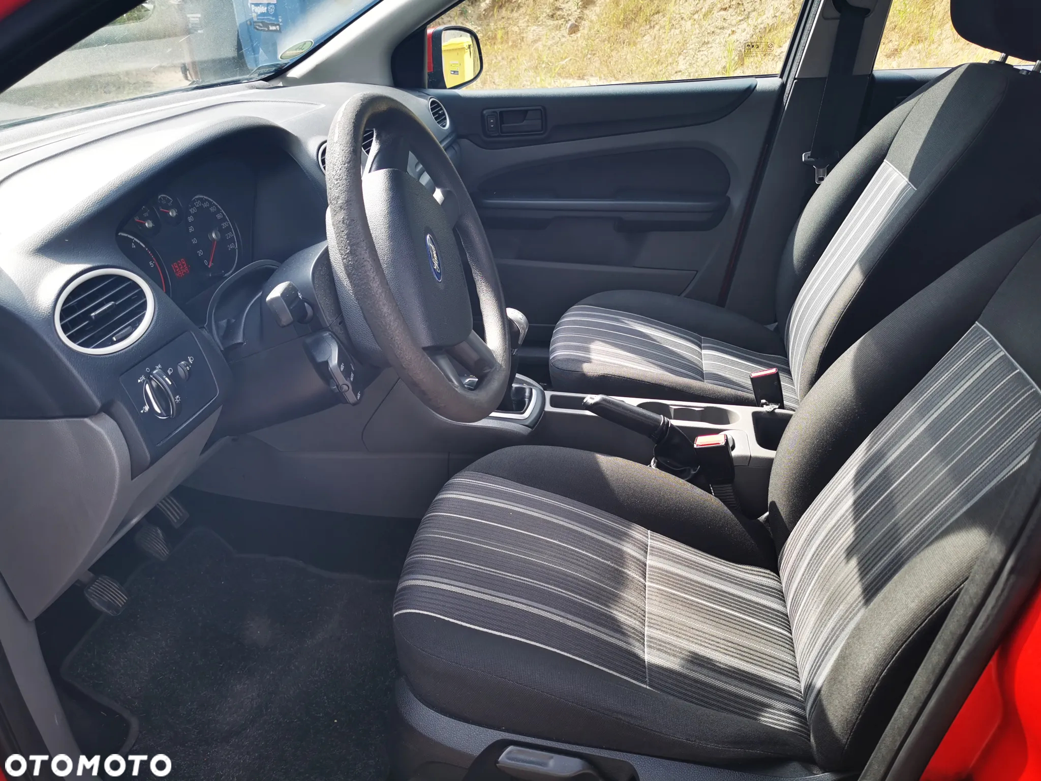 Ford Focus 1.8 TDCi Ambiente - 13