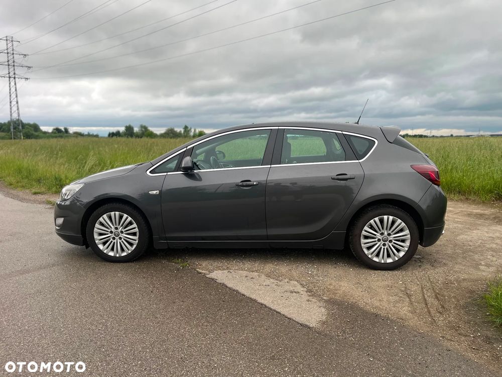 Opel Astra 1.6 Turbo Sport - 9