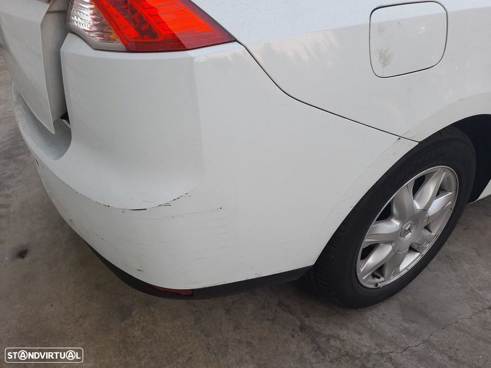 Pára-choques trás RENAULT Laguna III (BT0/1) - 3