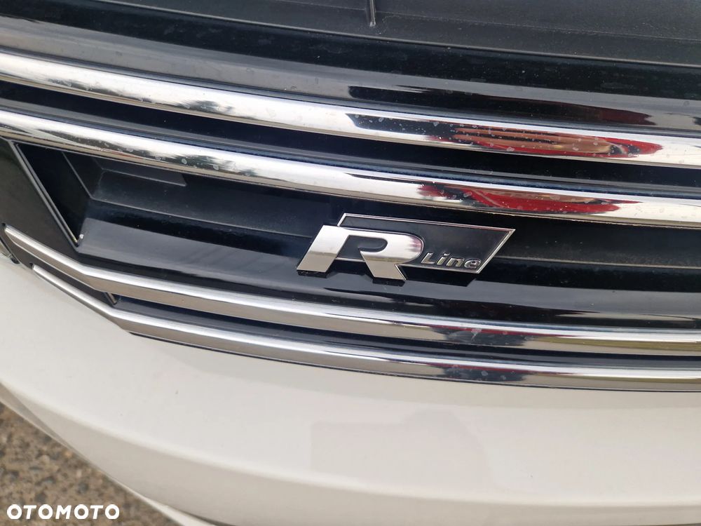 Volkswagen Tiguan 2.0 TDI 4Mot Perfectline R-Style - 10