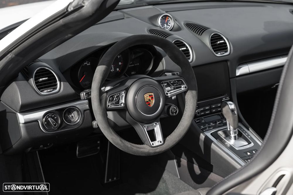 Porsche 718 Boxster 4.0 GTS PDK - 19