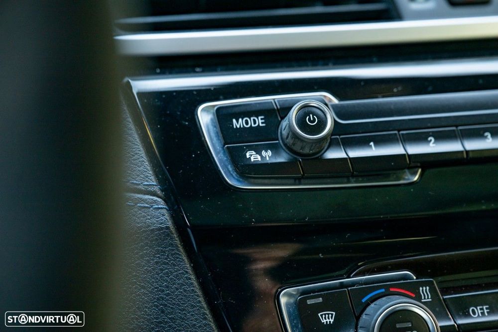 BMW X2 18 d xDrive Auto Pack M - 34