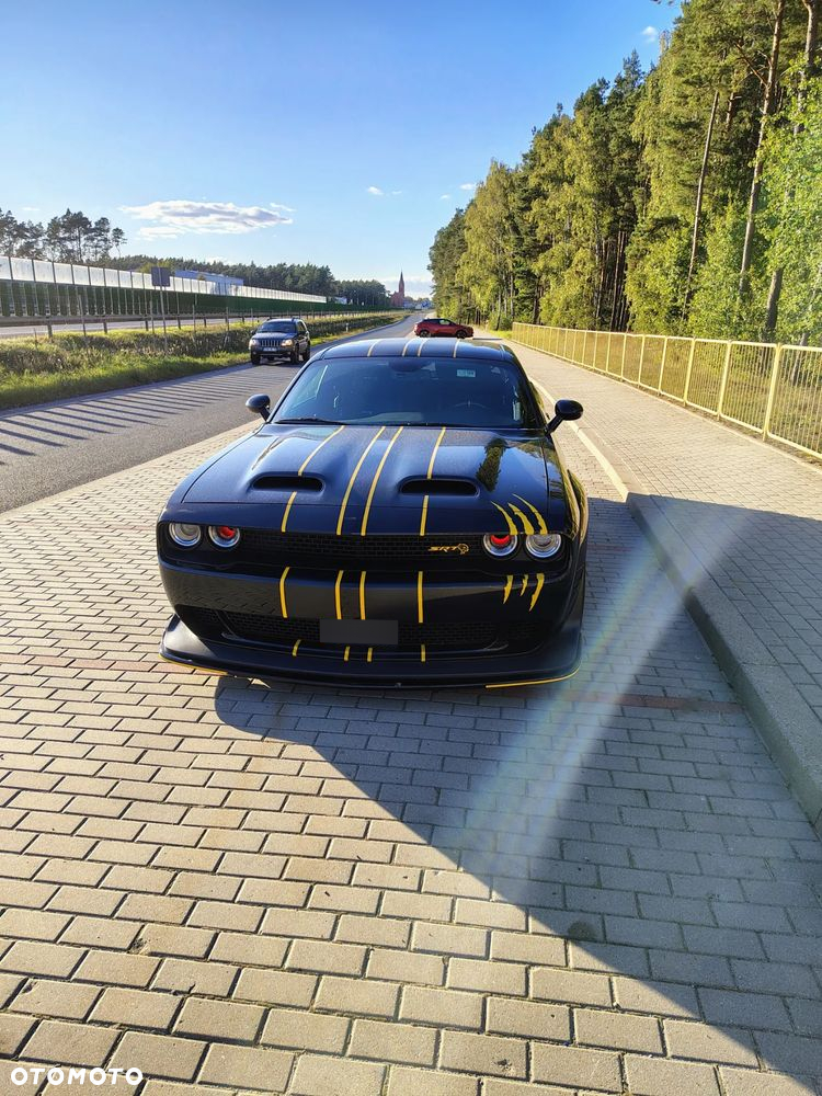 Dodge Challenger 6.4 Scat Pack Widebody - 12