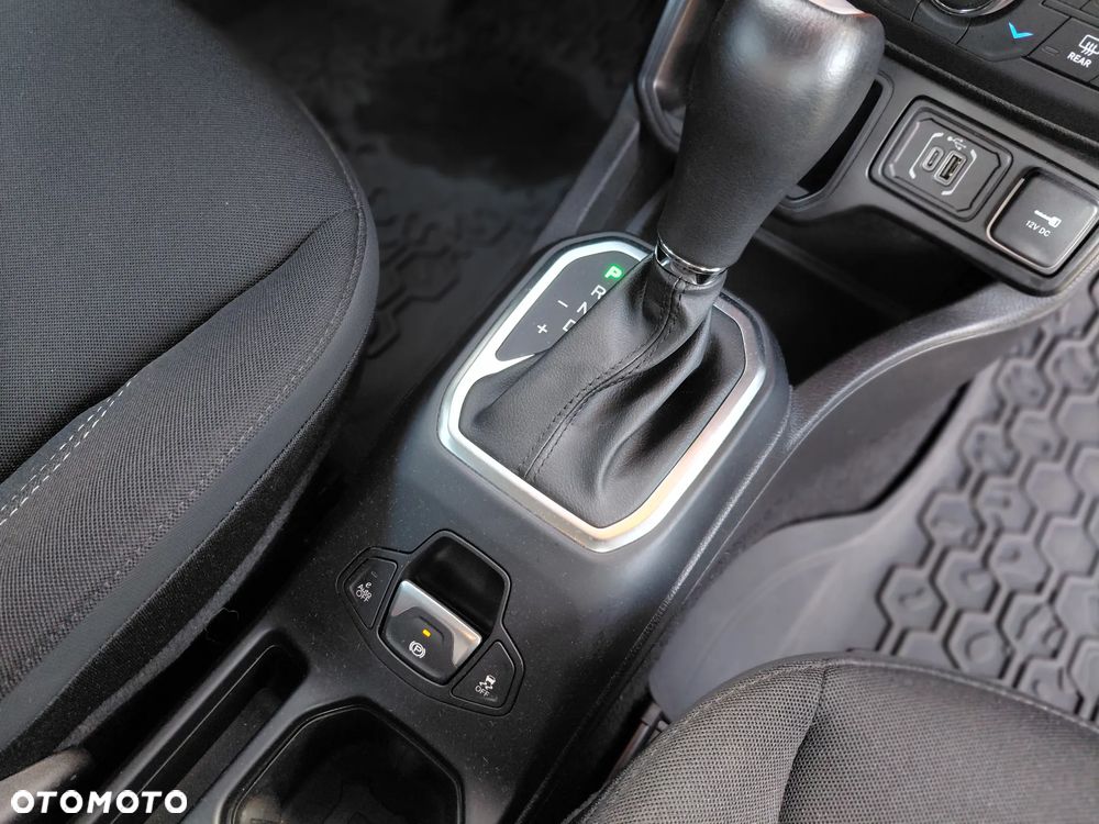 Jeep Renegade 1.5 T4 mHEV Summit FWD S&S DCT - 24