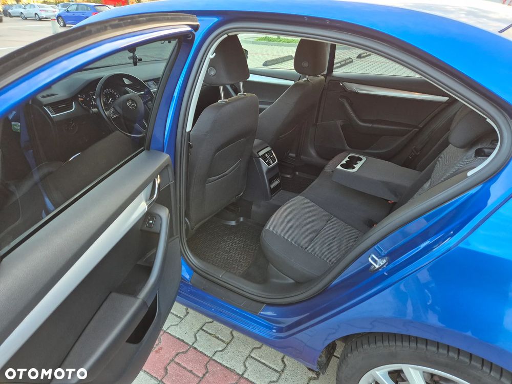 Skoda Octavia 1.4 TSI Ambition - 11