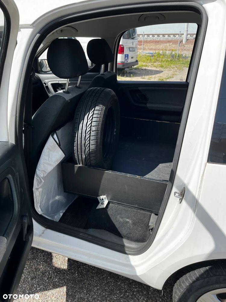 Skoda Roomster 1.4 16V Active - 6