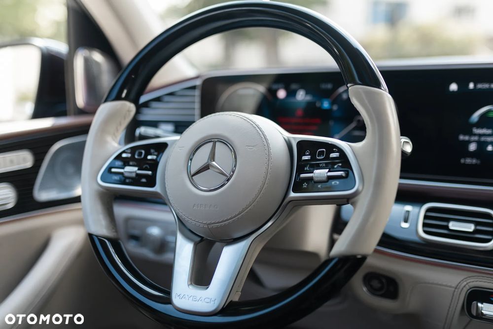 Mercedes-Benz GLS Maybach 600 4Matic 9G-TRONIC - 35