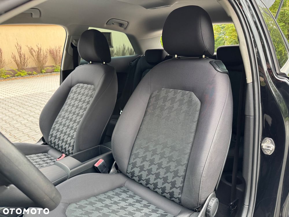 Audi A3 3-drzwiowe 2.0 TDI S tronic Attraction - 11