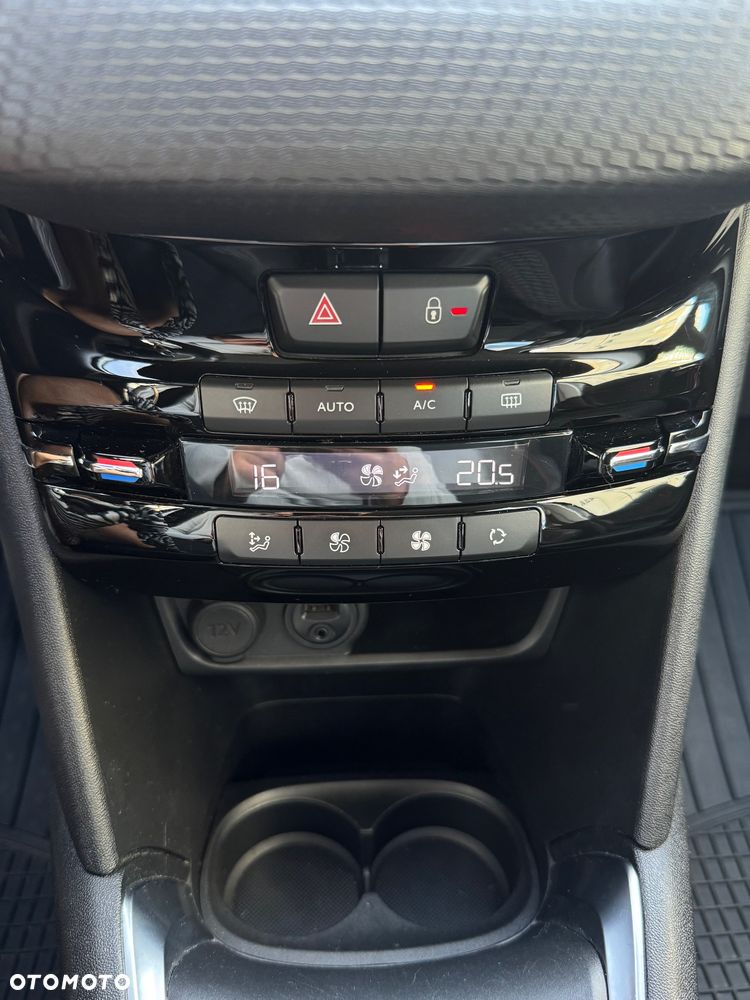 Peugeot 208 PureTech 110 Stop & Start Allure - 19