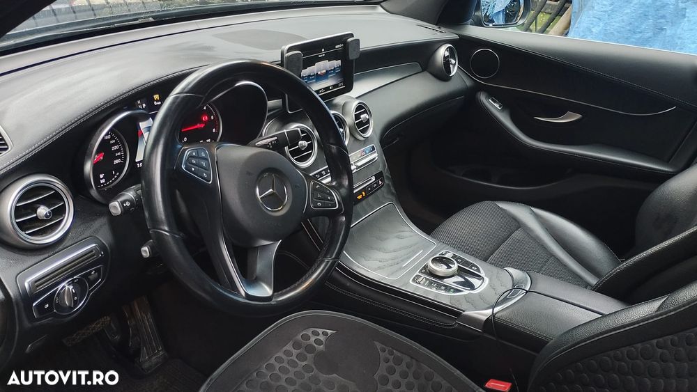 Mercedes-Benz GLC 220 d 4MATIC - 4