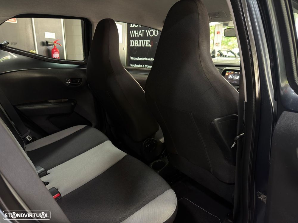 Toyota Aygo 1.0 X-Play+AC+X-Touch - 29