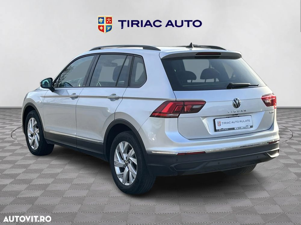 Volkswagen Tiguan - 4