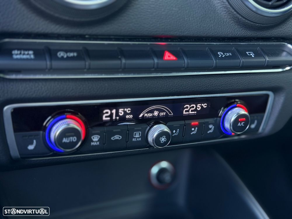 Audi A3 Sportback 1.6 TDI (clean diesel) S tronic S line Sport Pack - 19