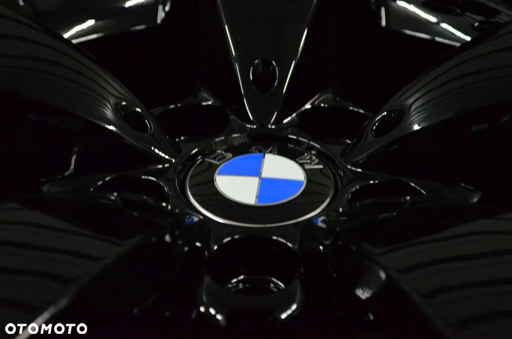 Felgi BMW 5x120 7,5x17 e90 e92 93 F30 F31 F32 E60 E61 E32 E38 ET20 - 7