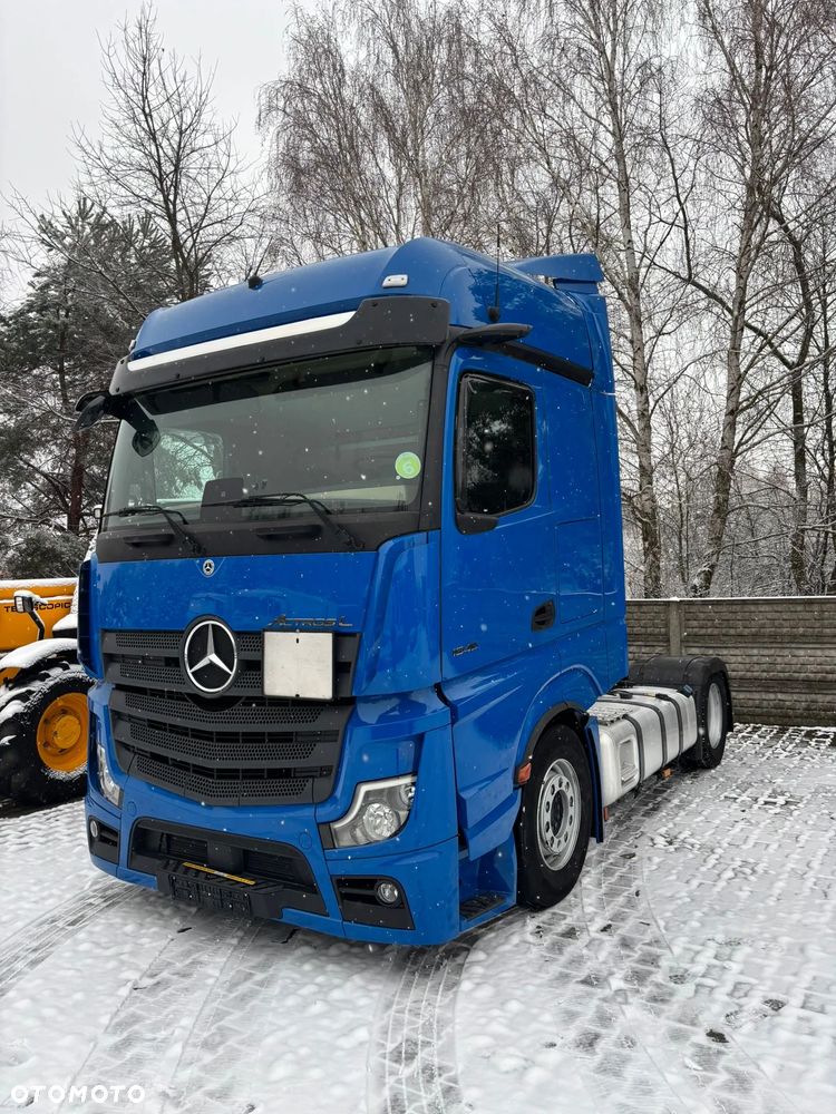 Mercedes-Benz Actros 1845