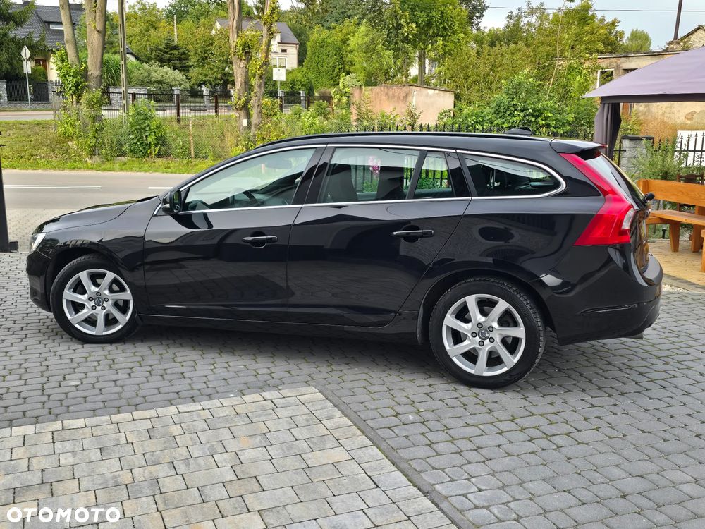 Volvo V60 D4 Summum - 16